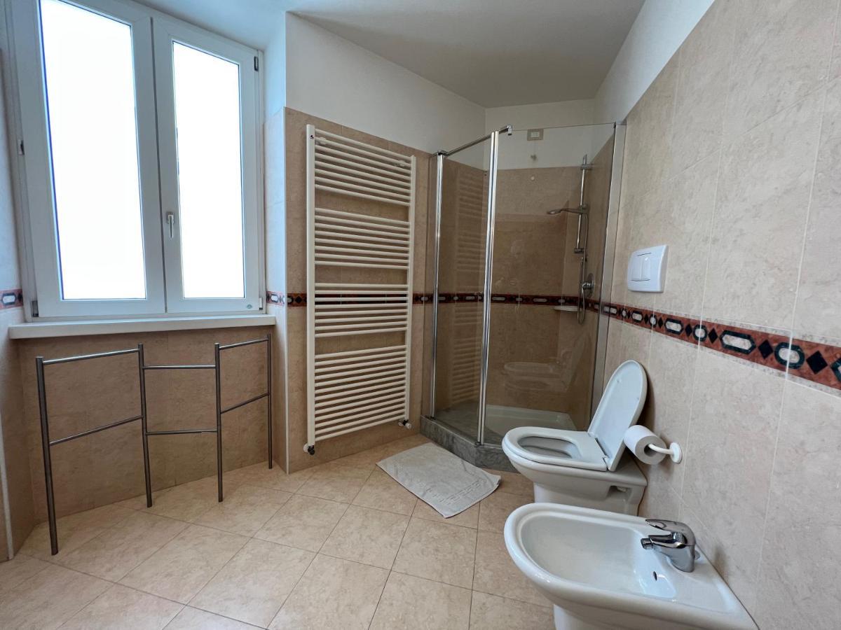 Appartamenti Baia Azzurra 5. Torbole Sul Garda Екстериор снимка