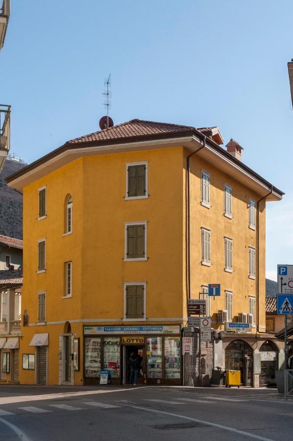 Appartamenti Baia Azzurra 5. Torbole Sul Garda Екстериор снимка